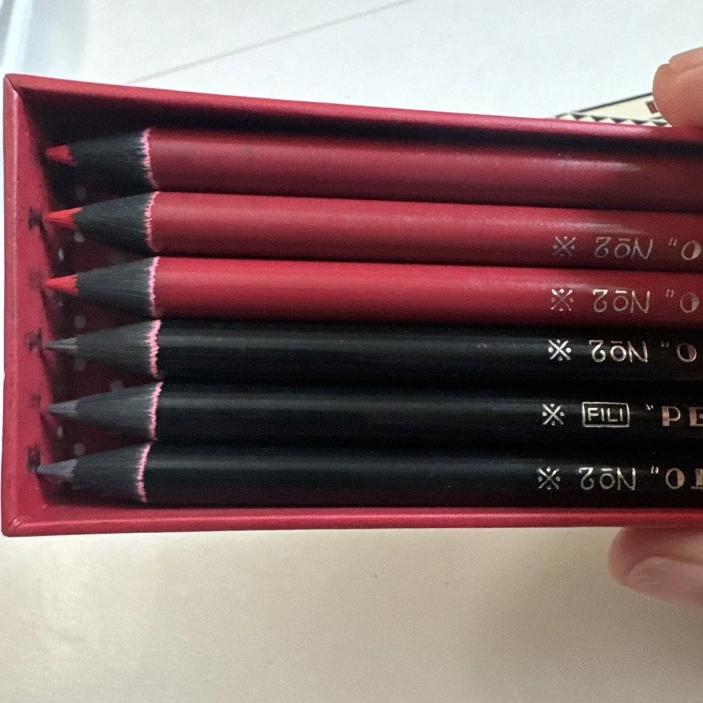 Princeton Architectural Press Perfetto No.2 12pc Set Black/Red Never Open Box